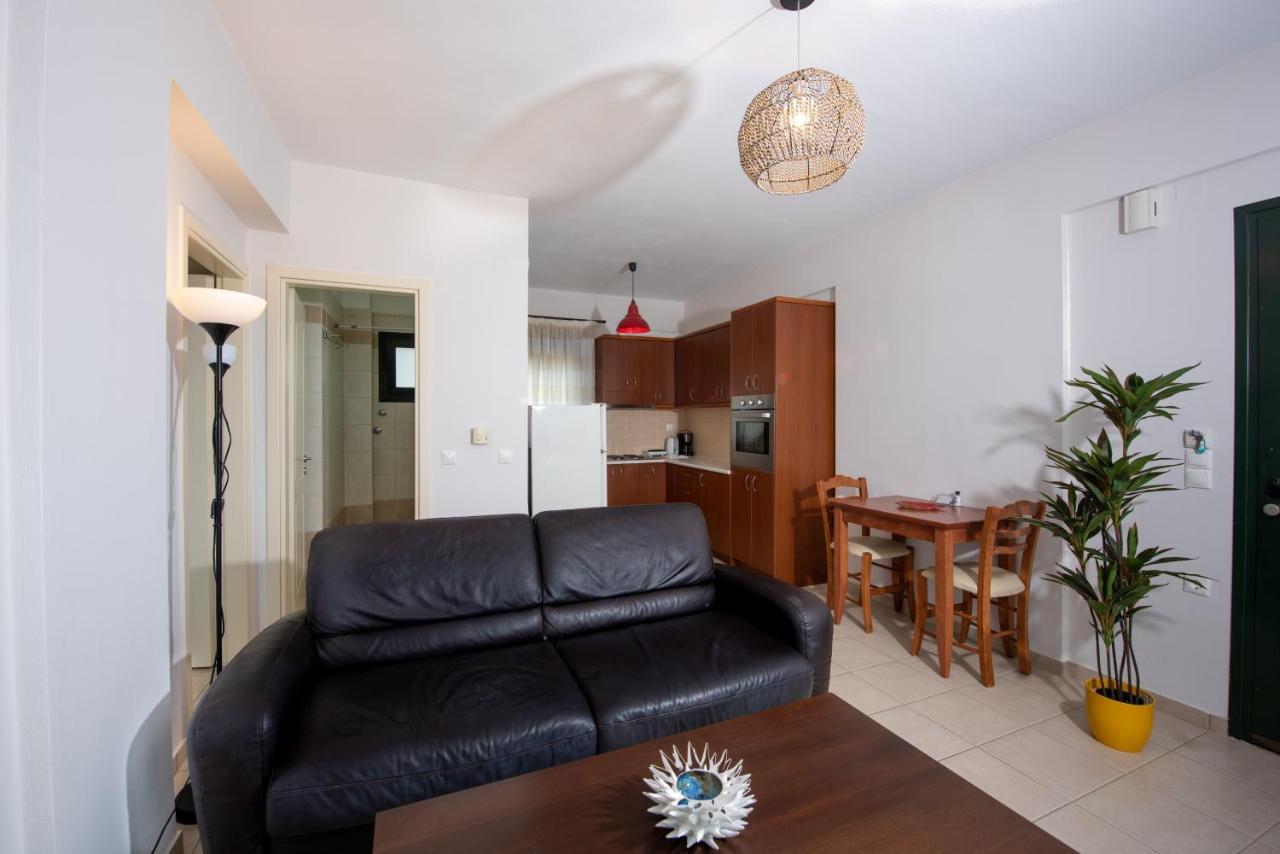 Portela Apartments Kastri Keratókambos Dış mekan fotoğraf