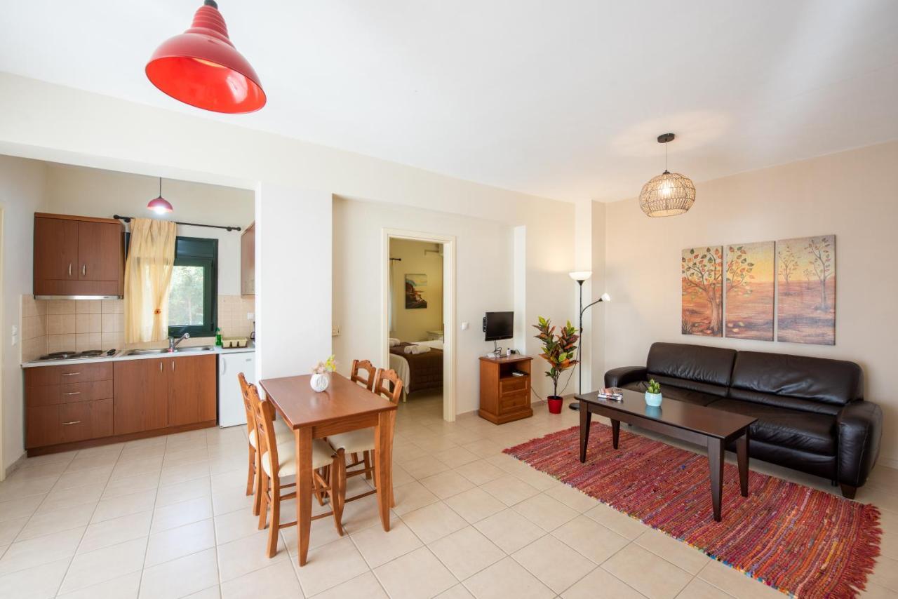 Portela Apartments Kastri Keratókambos Dış mekan fotoğraf
